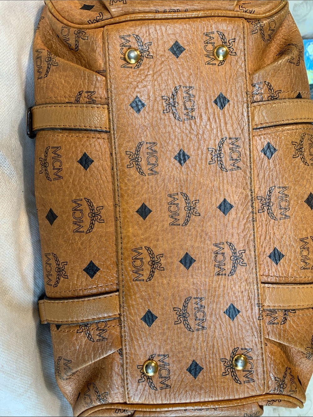 MCM Cognac handbag with lock and key - Picture 4 of 14